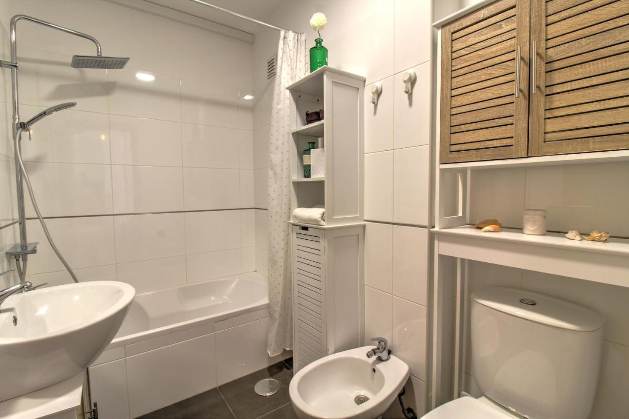 Apartament Center Location, Ac, Swimming Pool, And Parking Olhão Zewnętrze zdjęcie